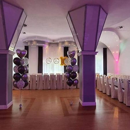 Hotel Leszczynski คอนสตันติโนฟ โวดซ์กี ภายนอก รูปภาพ