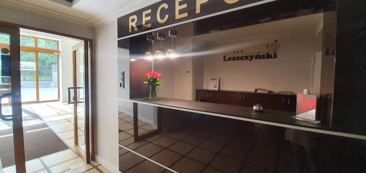 Hotel Leszczynski คอนสตันติโนฟ โวดซ์กี ภายนอก รูปภาพ